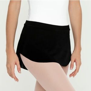 Bullet Pointe Black Skirt XS
